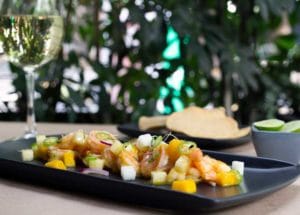 Ceviche de camarón con mango