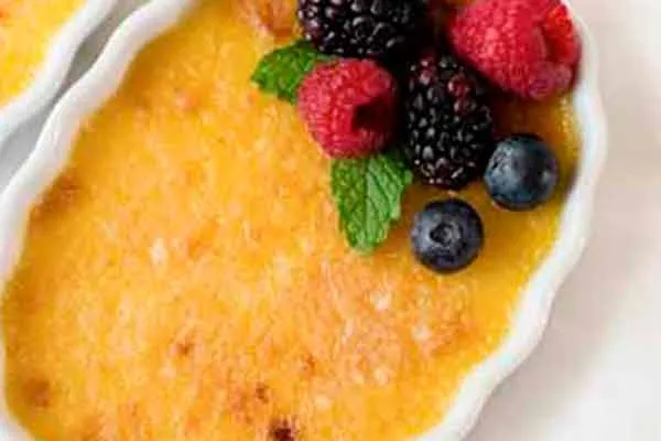 Crème Brûlée, el postre que pasó de los palacios europeos a tu mesa