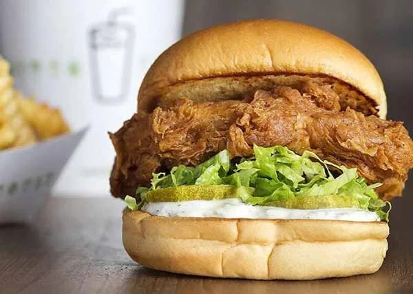 La hamburguesa Chick’n Shack de Shake Shack llega a México