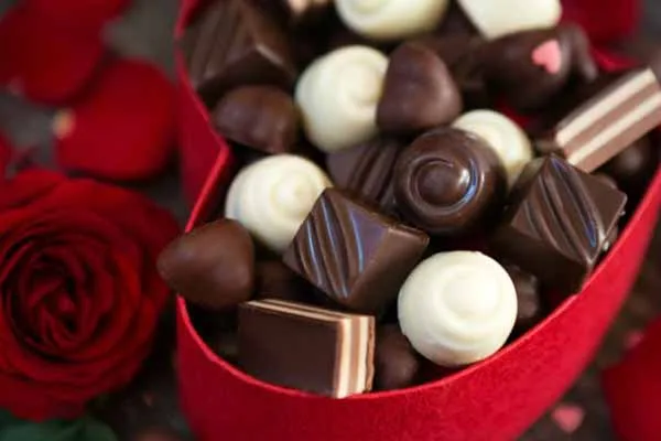 La tradición de regalar chocolates en San Valentín