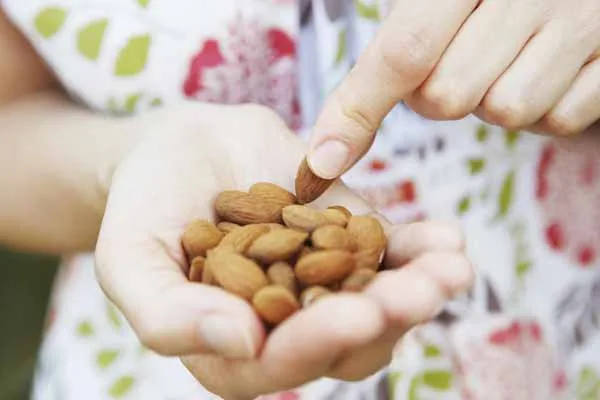 10 razones por las que es importante consumir almendras