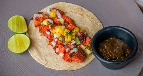 Pacífico taco al Pastor