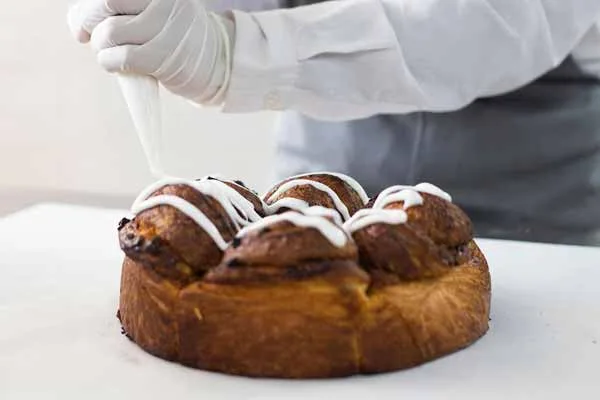 ¿Antojo dulce? Ve por una Rosca de Canela a Maison Kayser