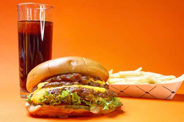 JJ Burgers invita a celebrar el Día de la Hamburguesa 2021 1 JJ Burgers invita a celebrar el Día de la Hamburguesa 2021