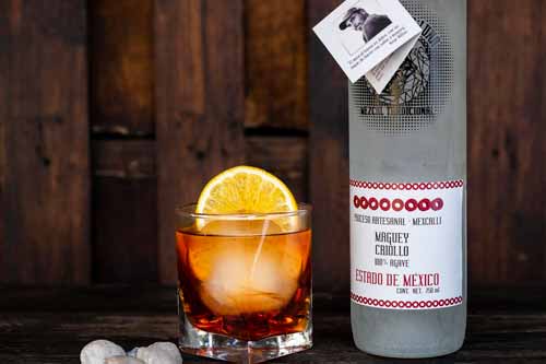 cocteles con mezcal artesanal
