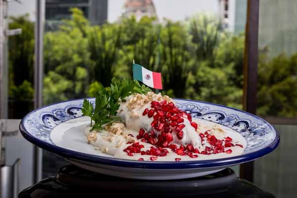 Aventúrate a esta ruta gastronómica para probar Chiles en Nogada 1 Aventúrate a esta ruta gastronómica para probar Chiles en Nogada