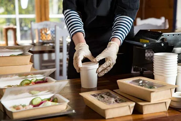 ¿Qué requerimientos hacen los clientes cuando piden comida mexicana en línea?