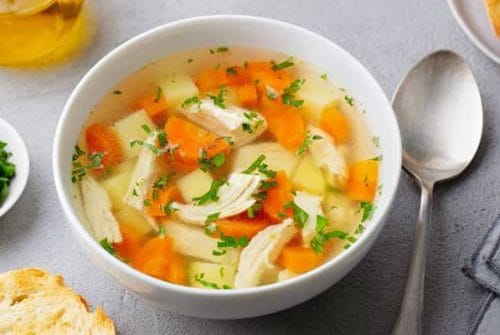 4 formas de aprovechar el caldo de pollo sobrante