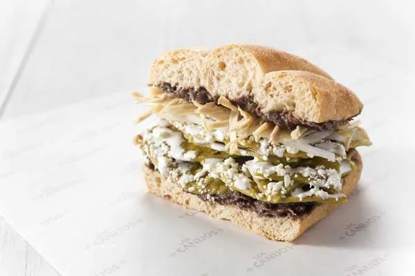 Abre dark kitchen de tortas Los Canijos
