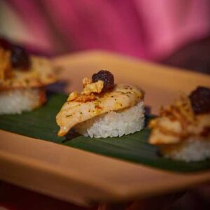 Poema restaurante, fusión de comida peruana y japonesa abre sus puertas 6 Nigiri de pollo