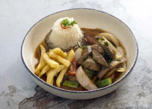 lomo saltado cocina peruana