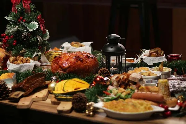 10 consejos para evitar comer en exceso en fiestas decembrinas