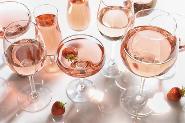 3 vinos rosados ideales para brindar en Navidad 1 3 vinos rosados ideales para brindar en Navidad