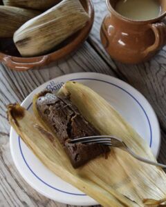 El Bajío celebra el Día de la Candelaria con sus clásicos tamales y atole 2 tamales de El Bajío