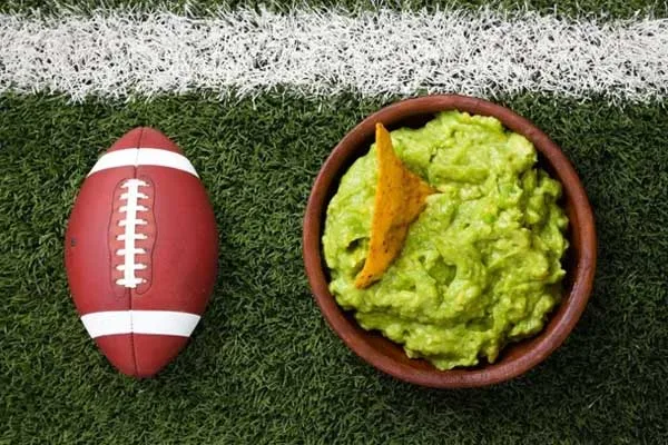 El aguacate mexicano anota un touchdown en el Super Bowl 🥑