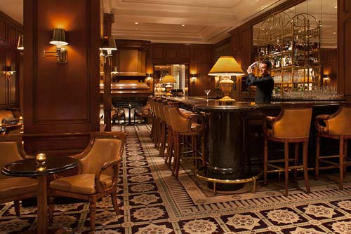 Los mejores restaurantes que debes visitar en Beverly Hills 4 El Club Bar Beverly Hills