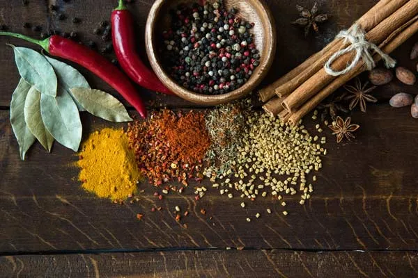 Uso de hierbas y especias en la gastronomía mexicana