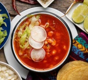 pozole rojo estilo Jalisco