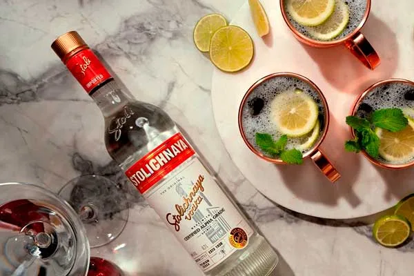 Celebremos el Día del Vodka, historia y tendencias de un destilado versátil