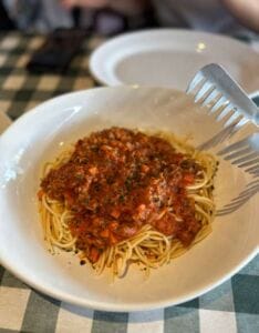 spaghetti alla bolognese Italianni's