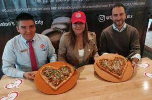 Boston's Pizza ayuda a niños con cáncer