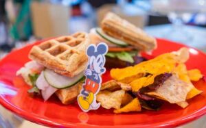 Animation Cafe, el nuevo restaurante temático inaugurado por Liverpool y Disney 2 platillo Animation Cafe CDMX