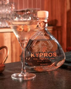 cóctel con tequila kypros