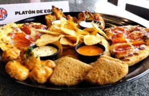 platón de equipo Boston's Pizza