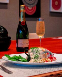 Hyatt Regency Mexico City Insurgentes inicia su temporada de Chiles en Nogada 2 Chiles en nogadas en Hyatt Regency Mexico City Insurgentes.