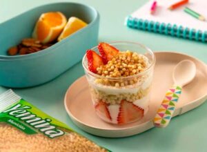 fresas con yogurt y munición
