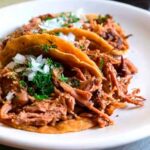 Parrilla Paraíso: Sabores de la Parrilla uruguaya en un jardín urbano 4 tacos de parrilla