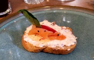 pan de centeno con camarón