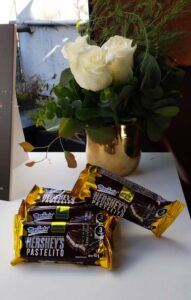 Pastelito Hershey's y Mantecox relleno de cocoa Hershey's, nuevos postres para quienes aman lo dulce 2 Pastelito Hershey's