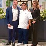 El Chef Arellano y representantes de La Cantina Palacio