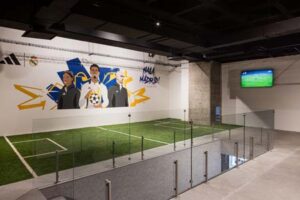 zona de entretenimiento Uno by Real Madrid