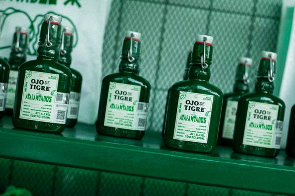 Ojo de Tigre y Tacos Atarantados lanzan botella de mezcal edición especial 1 Ojo de Tigre y Tacos Atarantados lanzan botella de mezcal edición especial