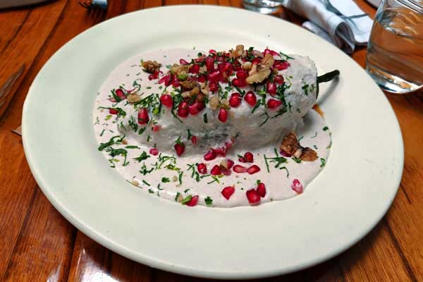 Una sinfonía de Chiles en Nogada: Tradición y vanguardia en restaurante Sonia 1 Una sinfonía de Chiles en Nogada: Tradición y vanguardia en restaurante Sonia