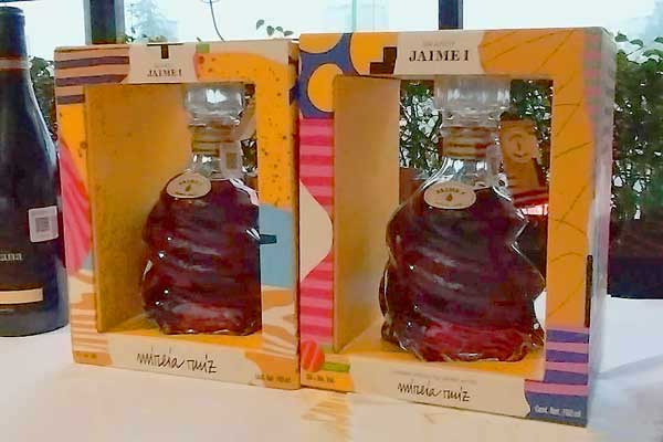 Torres Brandy Jaime I y Mireia Ruiz lanzan colorido packaging de edición limitada 1 Torres Brandy Jaime I y Mireia Ruiz lanzan colorido packaging de edición limitada