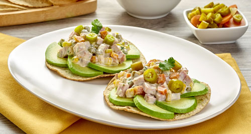 Tostadas de aguacate celebración