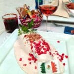 Chile en Nogada con Vino santo Tomas