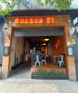 Fachada de Asador 51