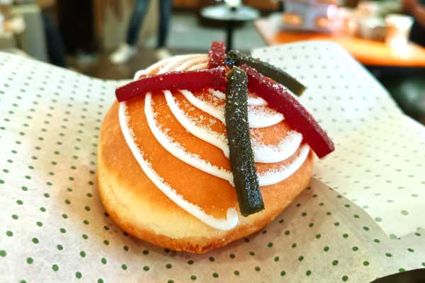 Krispy Kreme lanza la ‘Dona Reyes’: una deliciosa fusión de Rosca y premios sorpresa