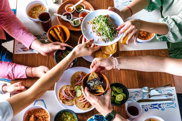 5 formas de cuidar tu salud gástrica en las fiestas de fin de año