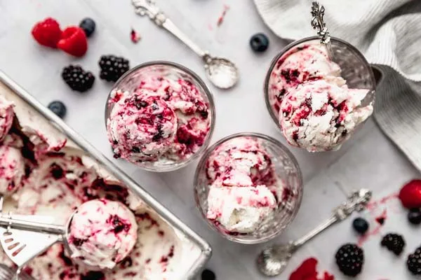Prepara un helado de yoghurt que cuida de ti: cremoso, deslactosado, con proteína y delicioso