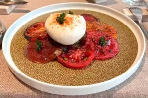 Burrata con jitomáte