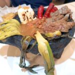 Molcajete con queso, chistorra y nopal