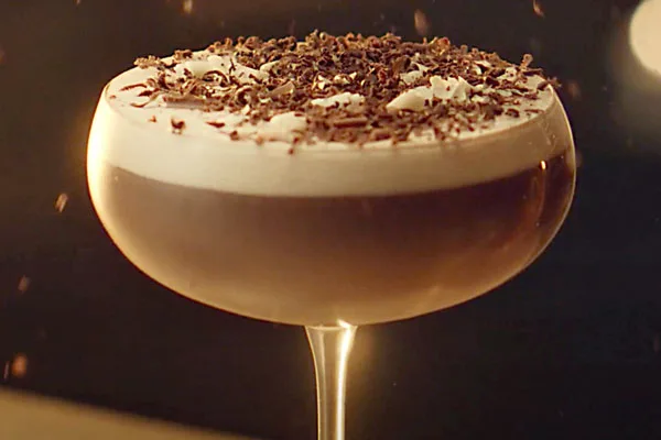 Baileys propone 2 opciones de cocteles fríos con café para esta temporada
