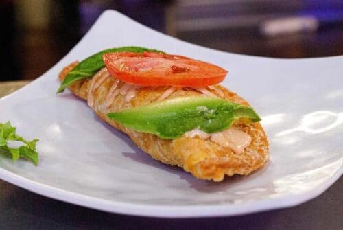 Trivia: ¿Te gustan las alitas o los mariscos? Plaza Central te invita la comida