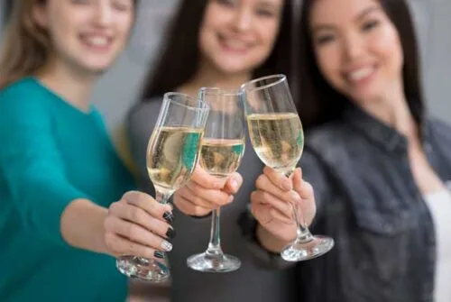 Brinda con mamá: Bodega Era convierte el vino en el regalo más memorable del Día de las Madres