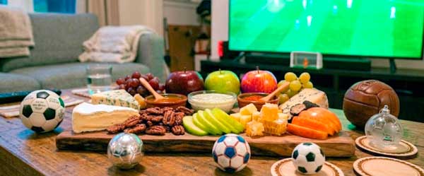 Más grandes, más sociales: el nuevo valor de las manzanas como botana 2 Las manzanas y el futbol